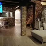 Tailor's House *